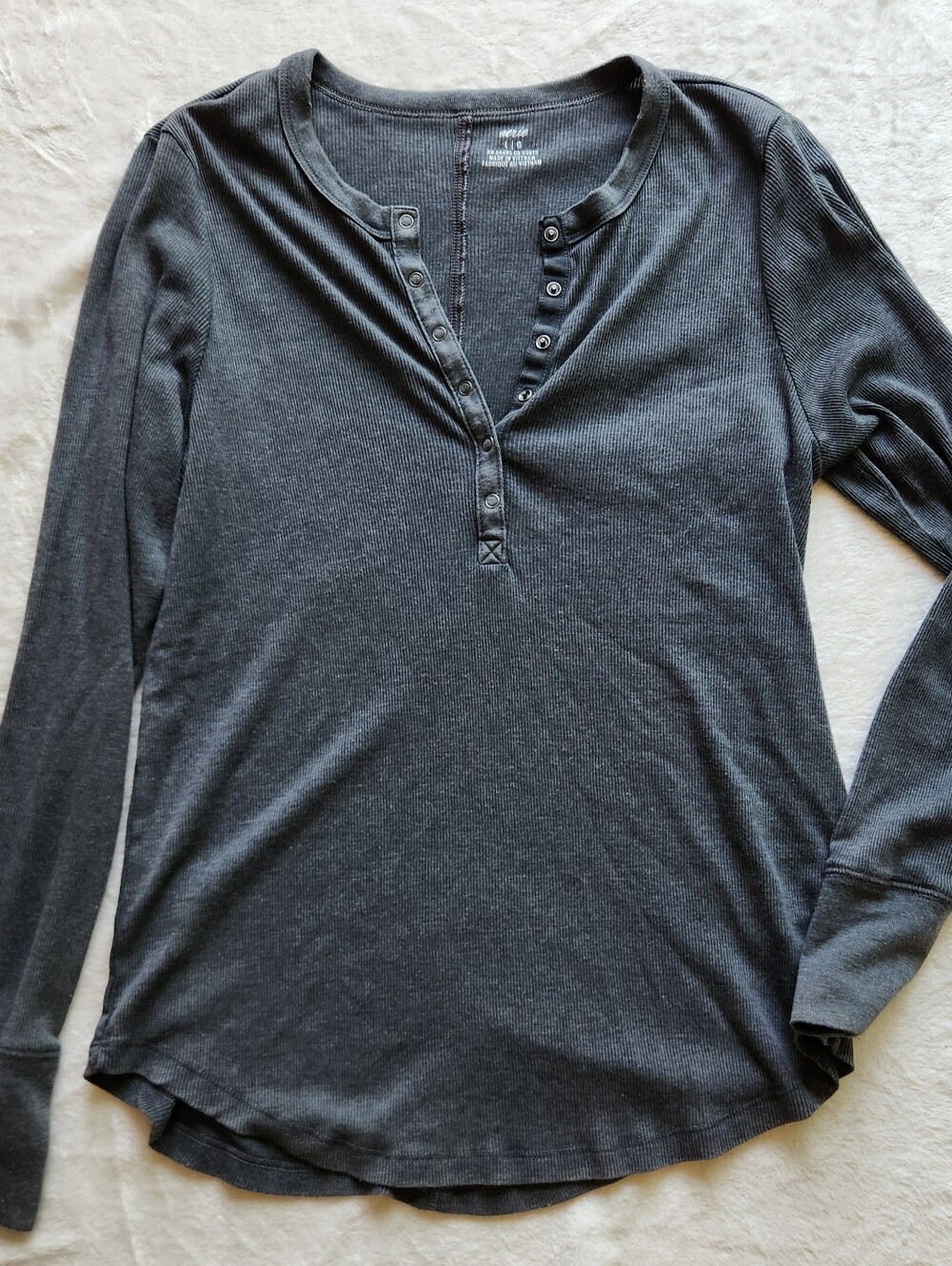 aerie Charcoal Gray Long Sleeve Henley Shirt